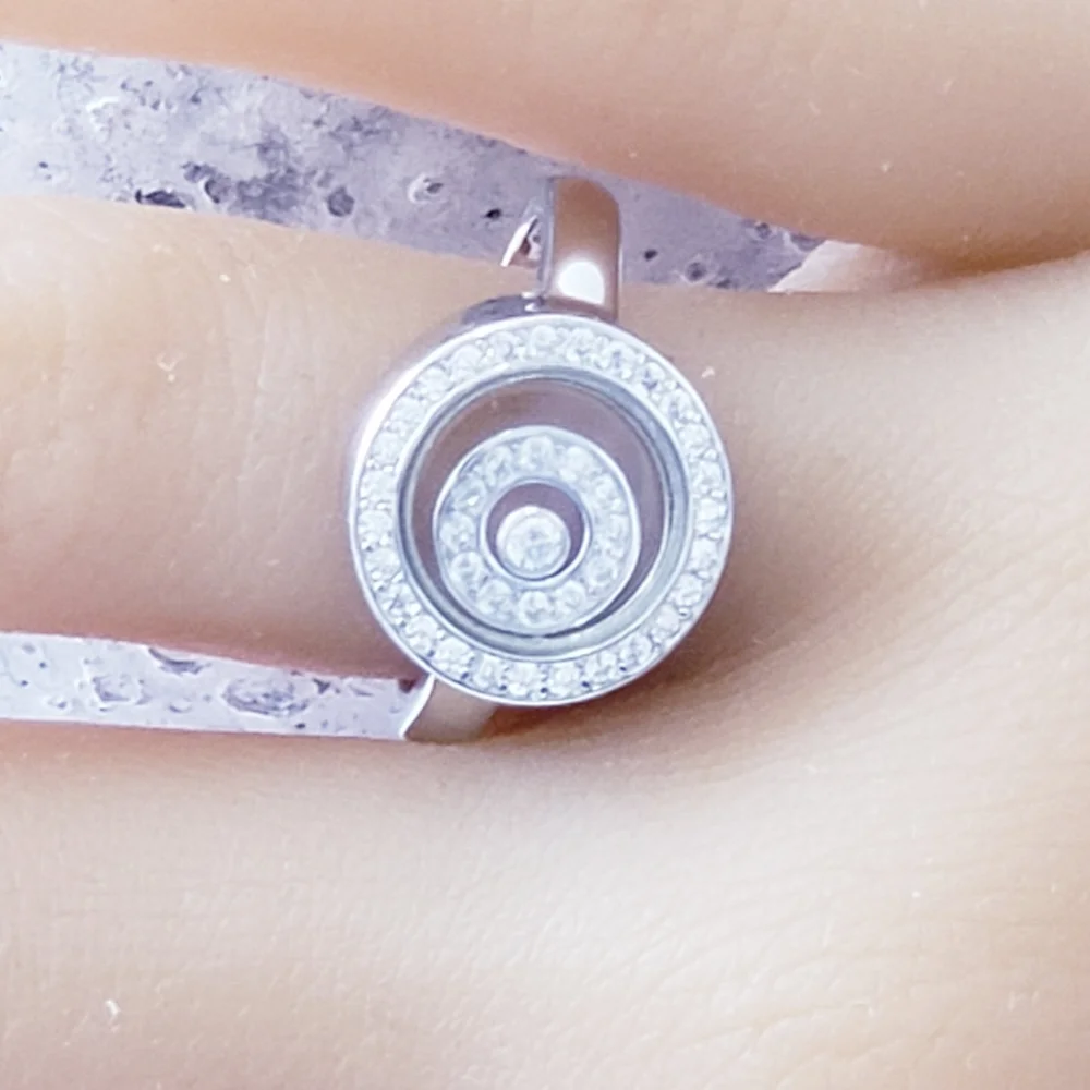 💙NEW! White CZ Sterling Silver Halo ring🤍